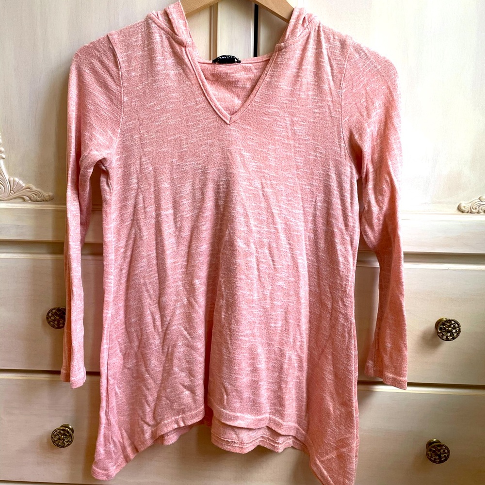 Peachy long-sleeve hooded Rue21 shirt